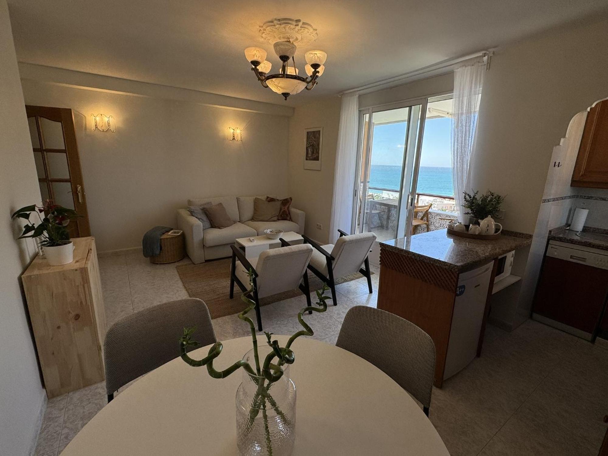 Beachfront Apartment With Terrace And Seaviews Fuengirola Exterior foto